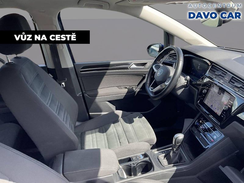 Volkswagen Touran 2,0 TDI 110kW DSG LED DPH - fotka 3 z 12