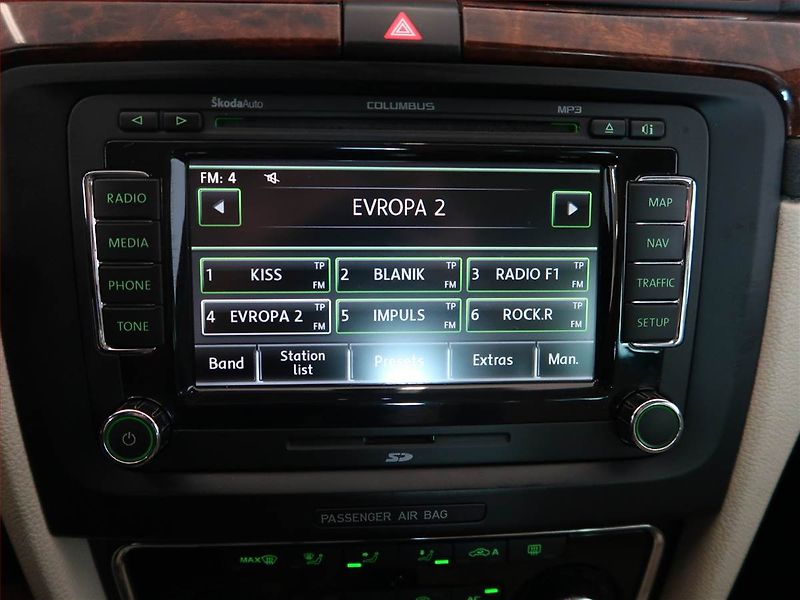 Škoda Superb (2009) Elegance 2.0 TDI, 4X4, Navi - fotka 10 z 12