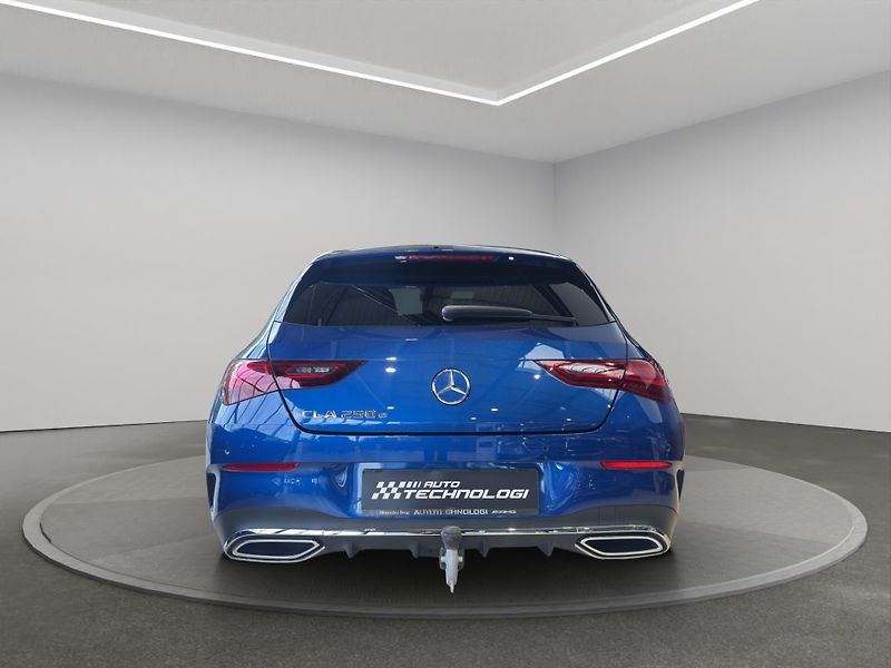 Mercedes-Benz CLA (2025) 250 e Shooting Brake AMG Line - fotka 6 z 23
