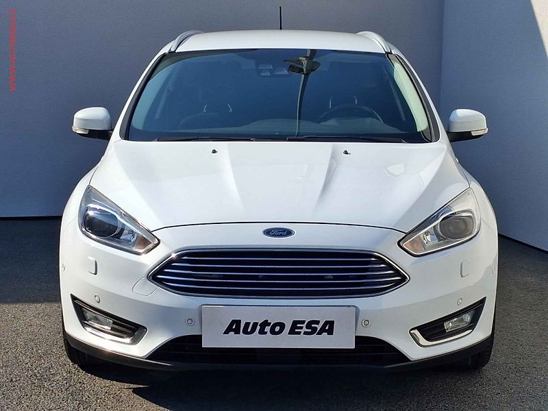 Ford Focus (2018) 2.0 TDCi, Titanium, AT - fotka 2 z 20