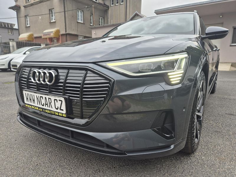Audi e-tron 55 QUATTRO 300kw 21ALU - fotka 47 z 48