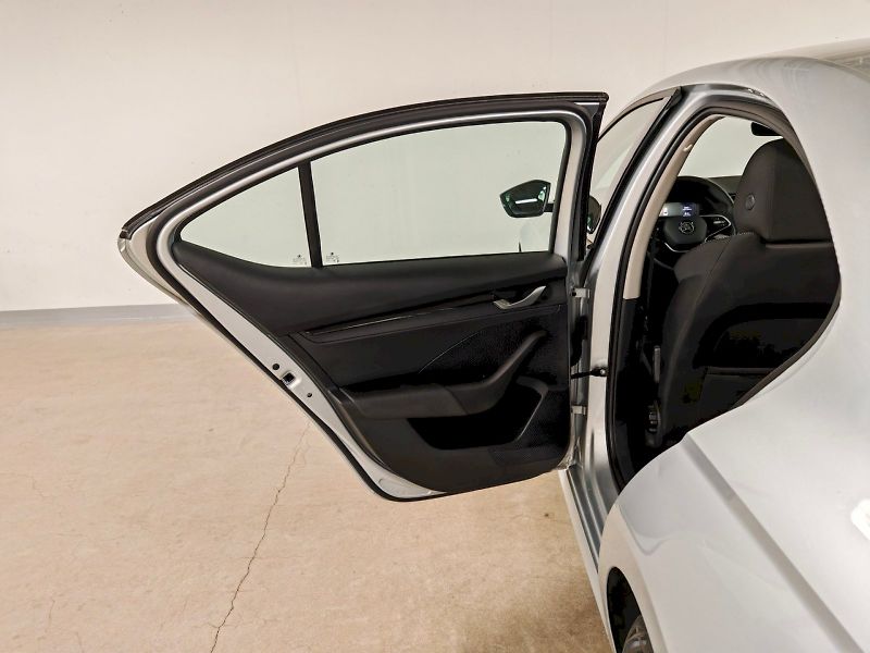 Škoda Octavia (2024) 2.0 TDI 85 kW Selection - fotka 24 z 30