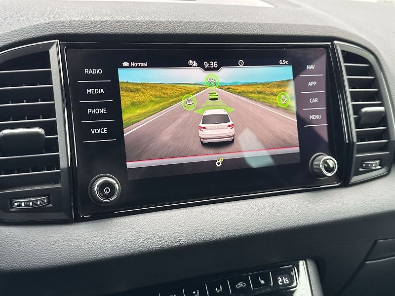 Škoda Karoq (2020) 2.0 TDI 4x4 DSG Sportline - fotka 21 z 36