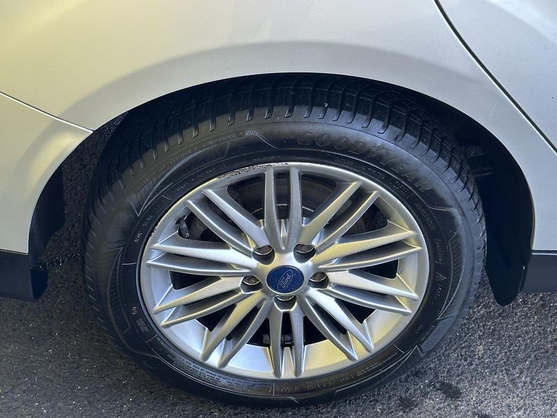Ford Focus (2017) 2.0TDCI/110kW * KOMBI * 1.Maj. - fotka 33 z 34