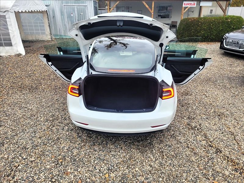 Tesla Model 3 AWD,LR,366kw,DUAL,SOH 89% - fotka 40 z 50