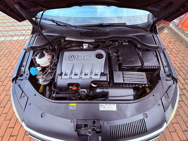 Volkswagen CC 2.0 TDi, ČR - fotka 28 z 29