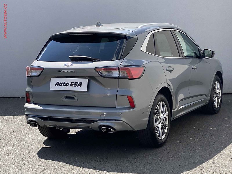 Ford Kuga (2021) 2.0 TDCi, Vignale, LED, navi - fotka 4 z 18