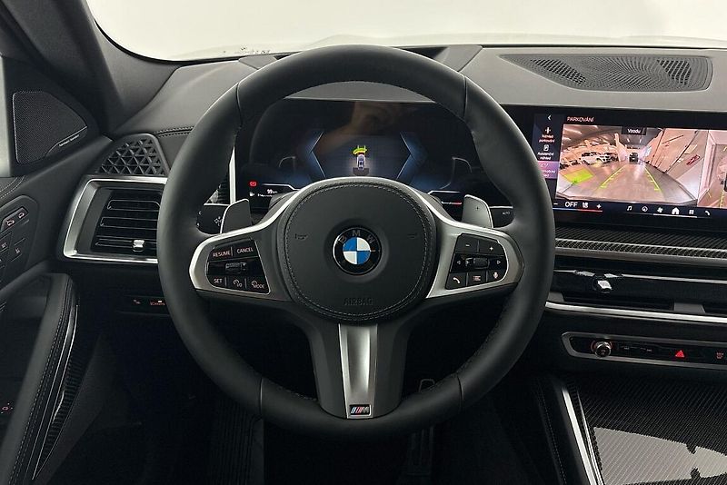 BMW X6 xDrive40d - fotka 21 z 25
