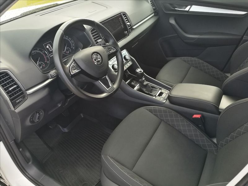 Škoda Karoq 1,5 TSi 1.majitel - fotka 12 z 20