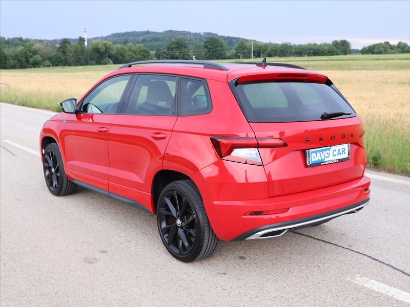 Škoda Karoq 1.5 TSI Sportline Virtual 1.Ma - fotka 5 z 28