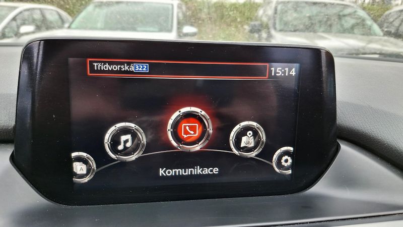 Mazda 6 2.0 benzin Facelit 1. majitel - fotka 25 z 41
