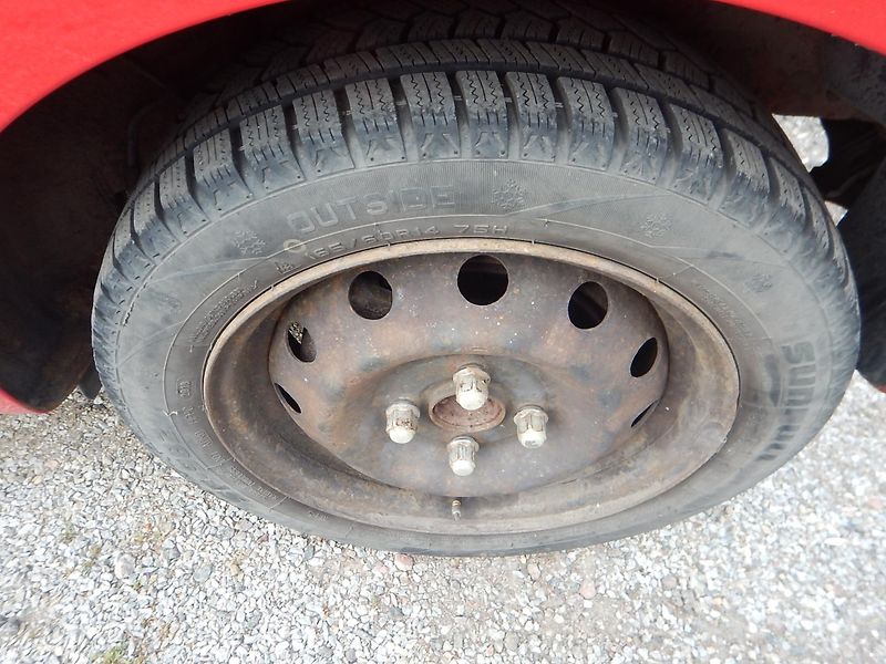 Hyundai i10 1.1, ČR, 1. MAJ. - fotka 15 z 23