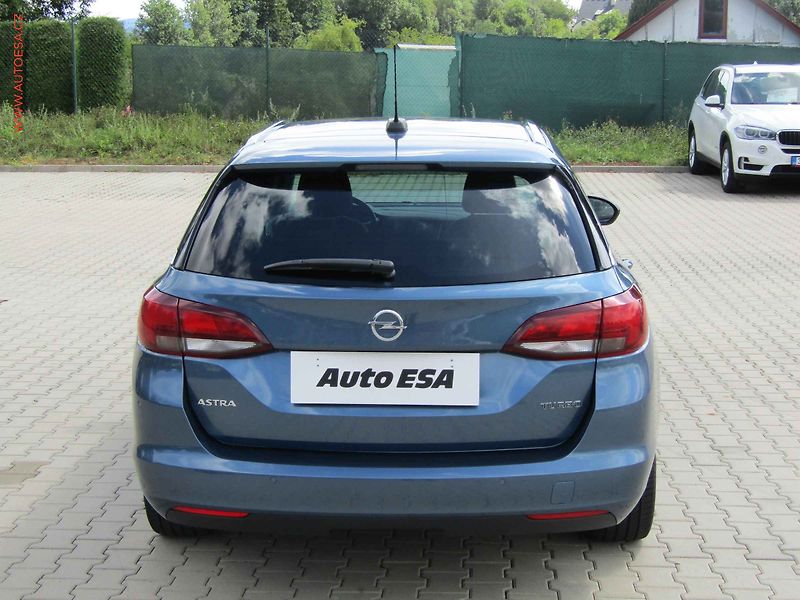 Opel Astra (2017) 1.4 T, ČR, AT, AC, temp. - fotka 5 z 23