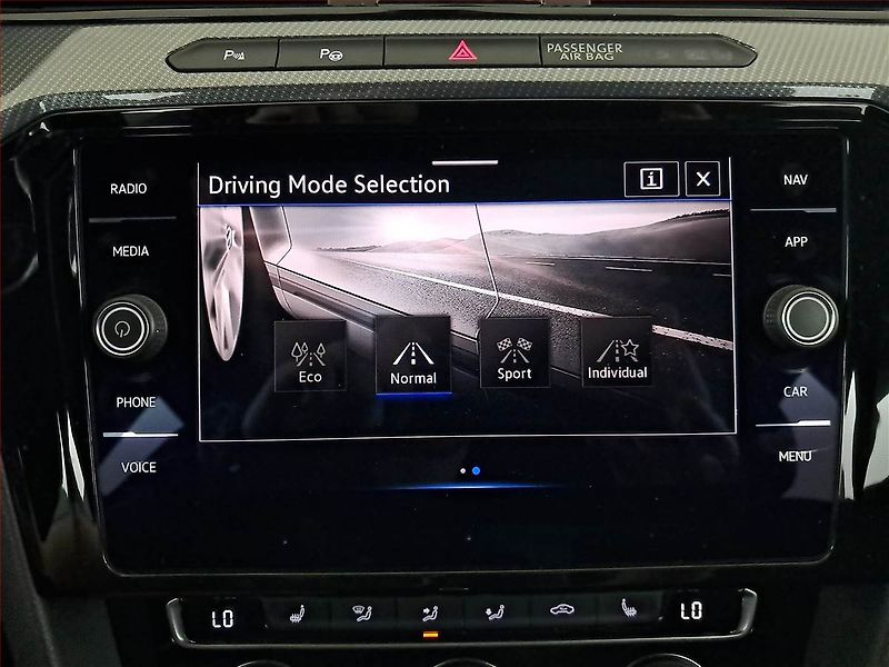 Volkswagen Arteon (2020) R-line 2.0 TDI - fotka 26 z 27