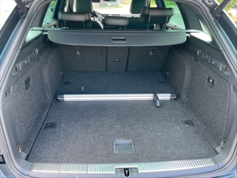 Škoda Superb 2,0 TDI Sportline DSG - fotka 6 z 11