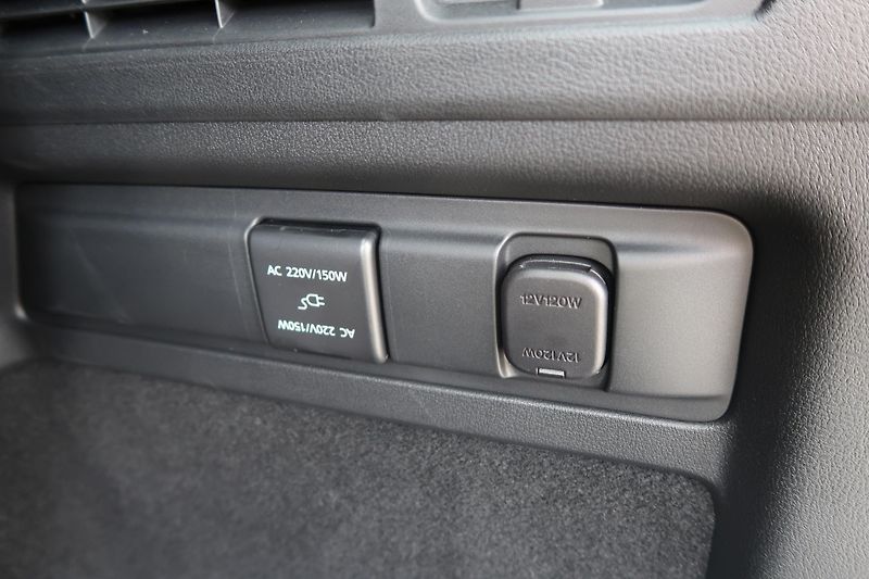 Mazda CX-80 (2026) 3,3 D254 AWD 8AT Homura Coso   - fotka 18 z 36