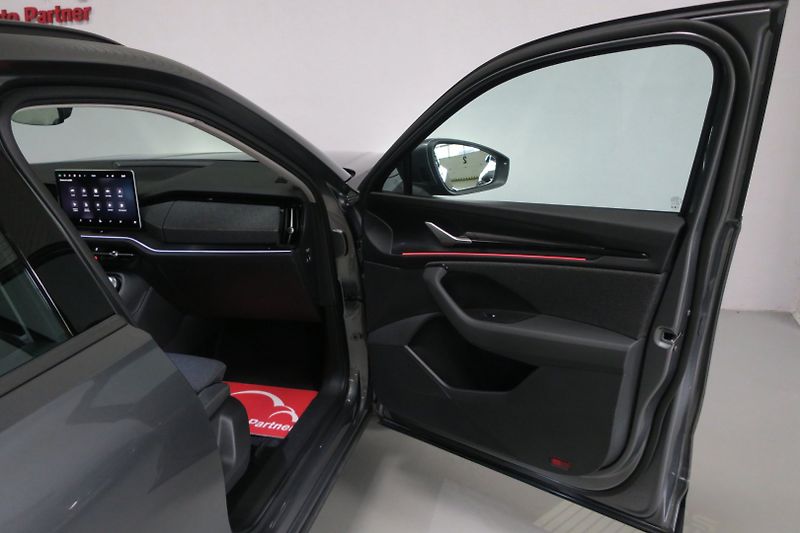 Škoda Kodiaq (2024) SELECTION 142kW 4X4 7M Nez.To. - fotka 37 z 50