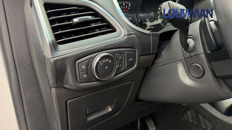 Ford Edge Vignale 2.0 TDCi AWD - fotka 11 z 30