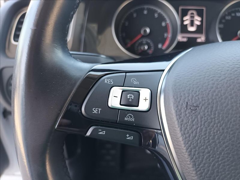 Volkswagen Golf 1,0 TSI,ČR,1MAJ,RADAR,LED,DPH - fotka 29 z 42
