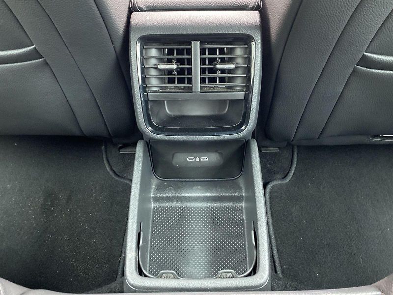 Škoda Octavia (2025) Combi 1.5 TSI SportLine - fotka 31 z 39