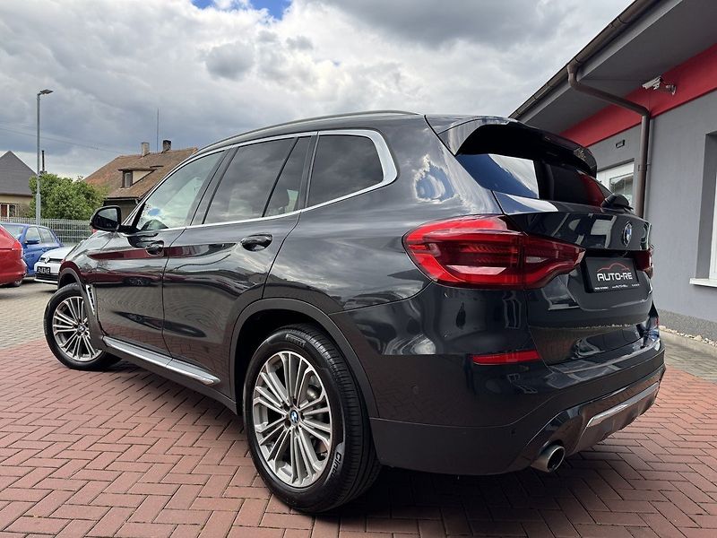 BMW X3 (2020) 3.0d X-Drive Ad.LED Webasto - fotka 3 z 43