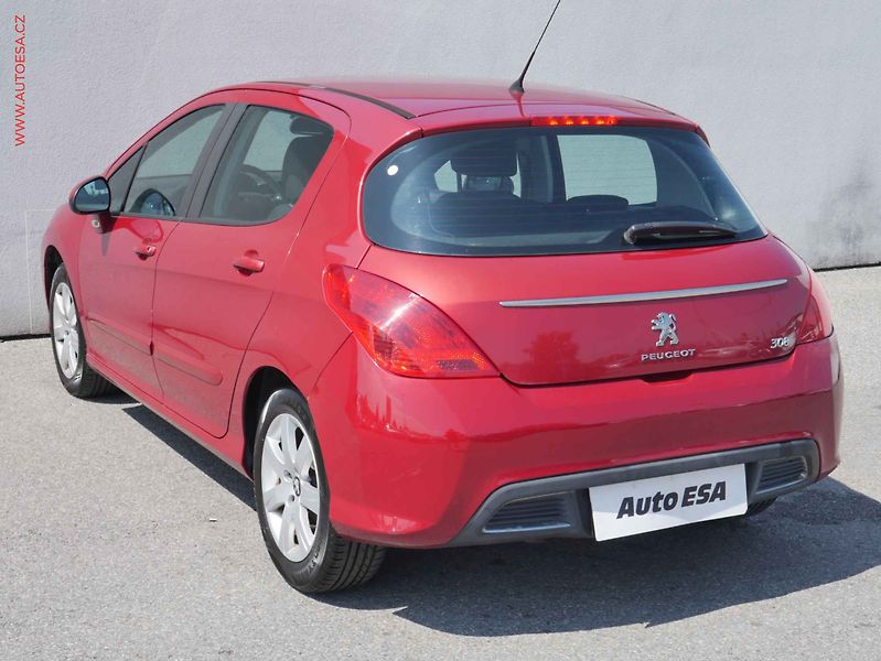 Peugeot 308 (2013) 1.6HDi, ČR, Klima - fotka 6 z 12