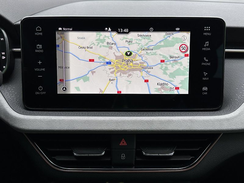Škoda Scala 1.5TSi DSG 150PS LED V.Cockpit - fotka 33 z 44