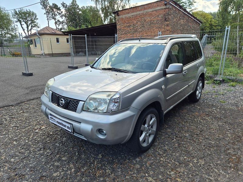 Nissan X-Trail 2.2dCi 100kW 4x4, tažné, webas - fotka 3 z 29