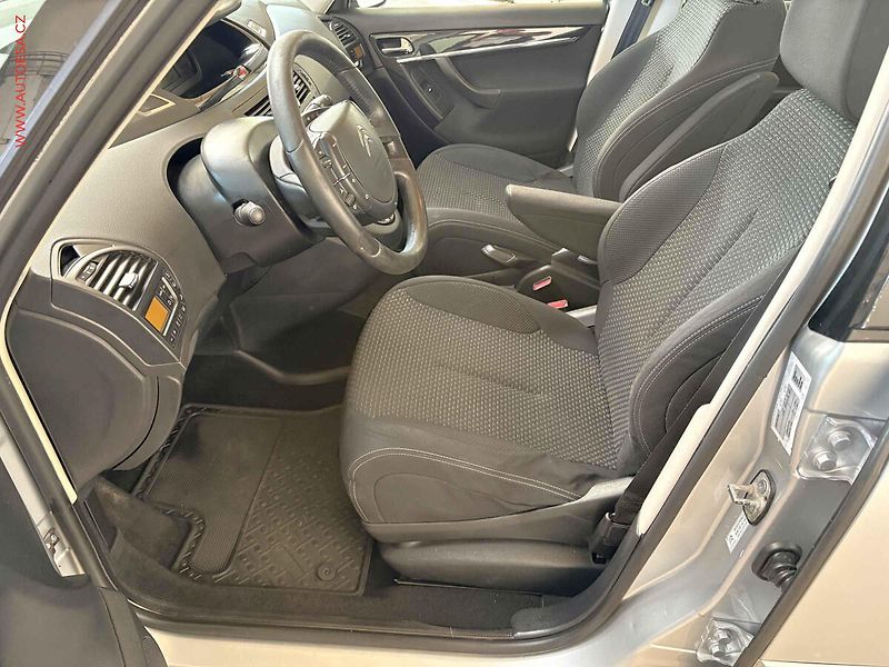 Citroën C4 Picasso (2012) 1.6 HDI 7míst, ČR, AC, temp. - fotka 9 z 17