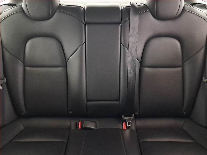 Tesla Model 3 (2019) Long Range 4WD 78kWh, SoH 83% - fotka 10 z 23