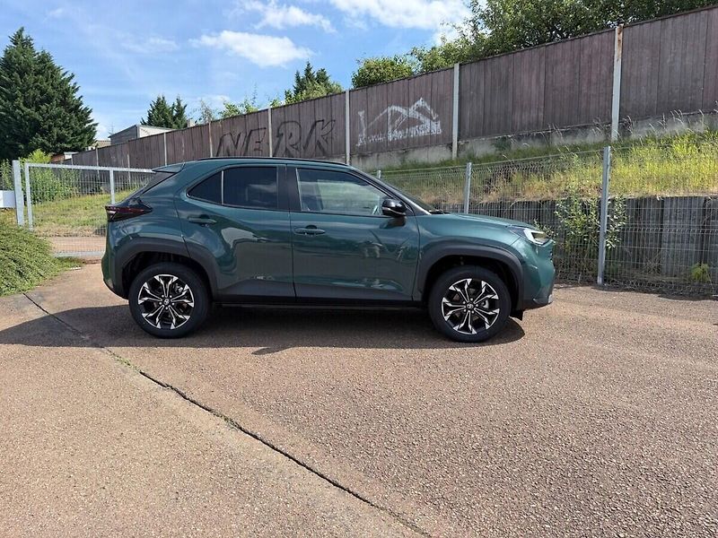 Toyota Yaris Cross Style skladový vůz+ zimní komp - fotka 4 z 12