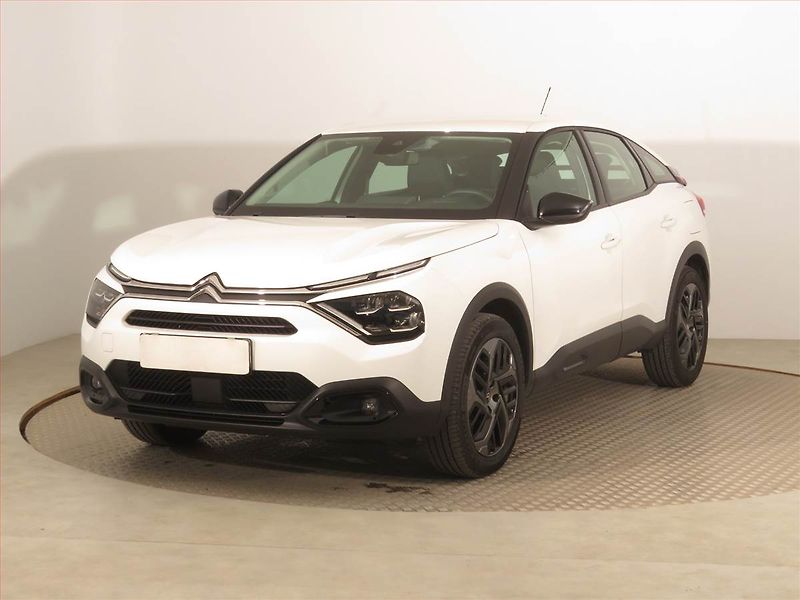 Citroën C4 (2022) Feel 1.2 PureTech, Serv.kniha - fotka 2 z 17
