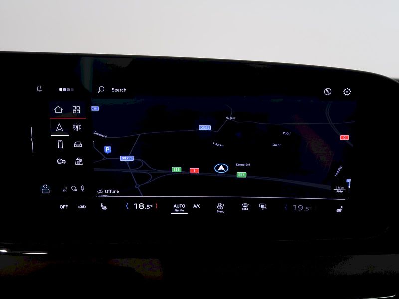 Audi A5 (2025) AVANT S-LINE 2.0TDI 150KW TAŽN - fotka 26 z 38