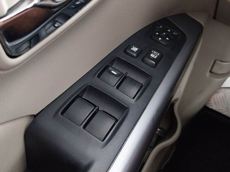 Mitsubishi Outlander (2009) 2.4 MIVEC, LPG, 4X4, Automat - fotka 18 z 21