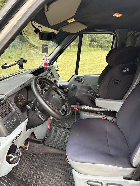 Ford Transit (2011) Ford Tranzit 2.2 TDCI 9 míst  - fotka 8 z 15