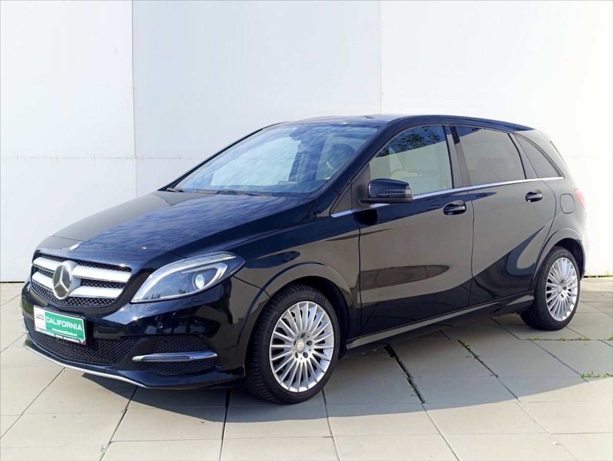 Mercedes-Benz Třídy B 2,0 200NGT REZERVACE Kamera Na