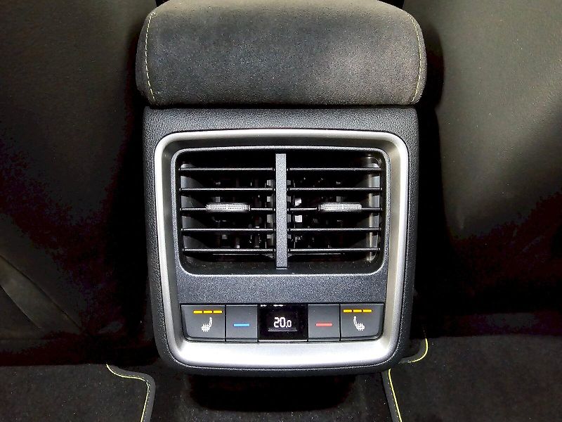 Škoda Enyaq (2026) 85 250kW 4x4 RS MAXX TAŽNÉ - fotka 27 z 31