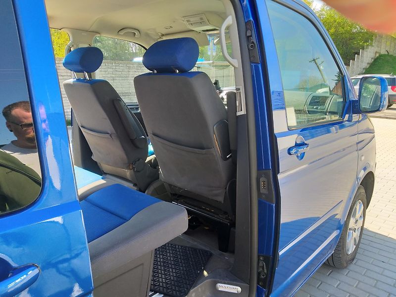 Volkswagen Multivan (2005) 2.5TDI,96kW,tažné,nez.topení - fotka 13 z 15