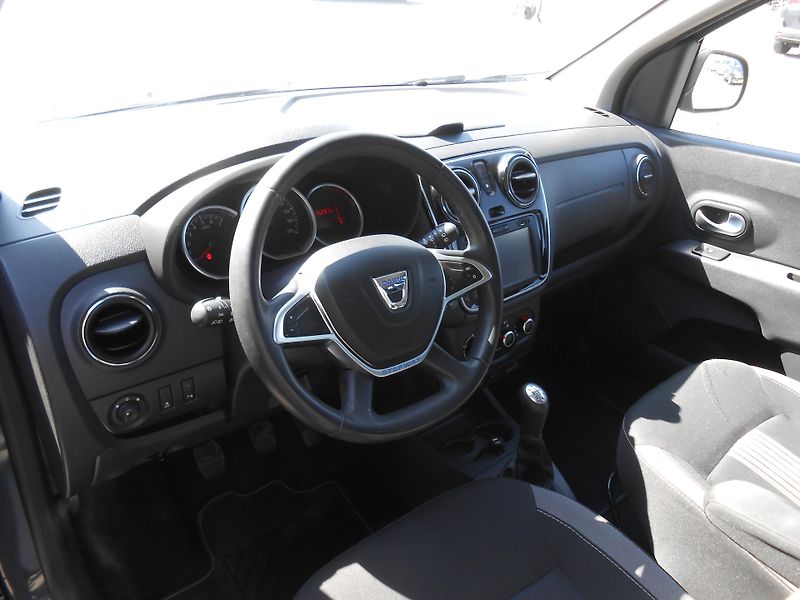 Dacia Lodgy STEPWAY,7Míst,NAVI,75TKm!! - fotka 26 z 36
