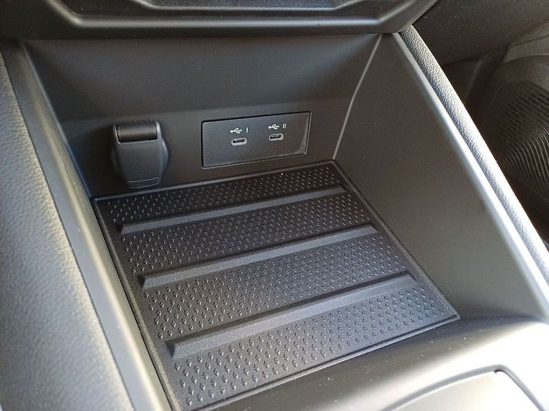 Mitsubishi ASX 1.3 DI-T MILD HYBRID 116kW 7DC - fotka 17 z 24