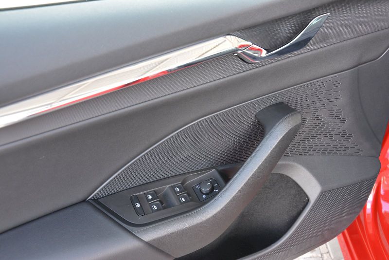Škoda Octavia (2022) Combi 2.0 TDI 85 KW Style PLUS - fotka 11 z 26