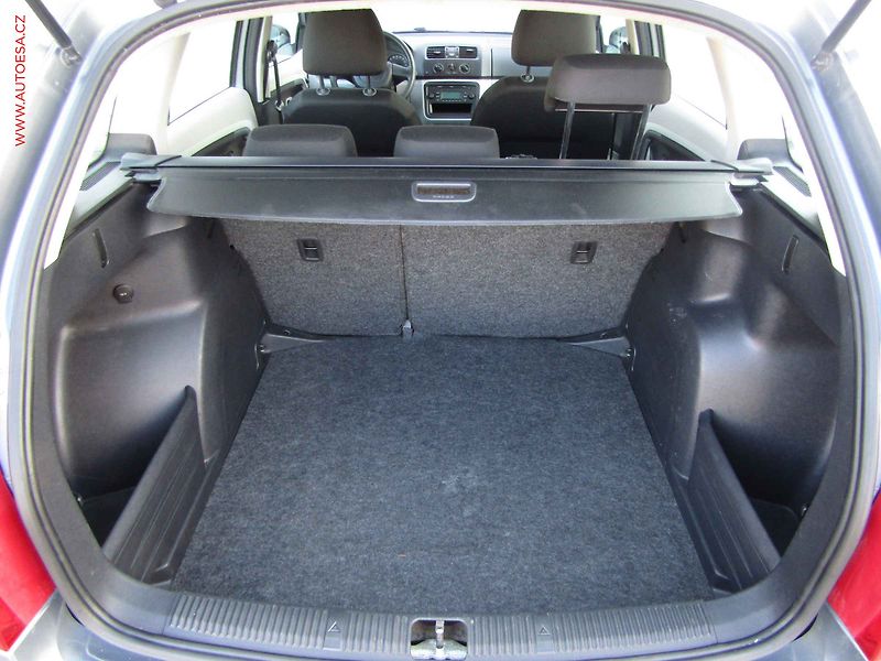 Škoda Fabia (2012) 1.6 TDi, AC, temp - fotka 7 z 15