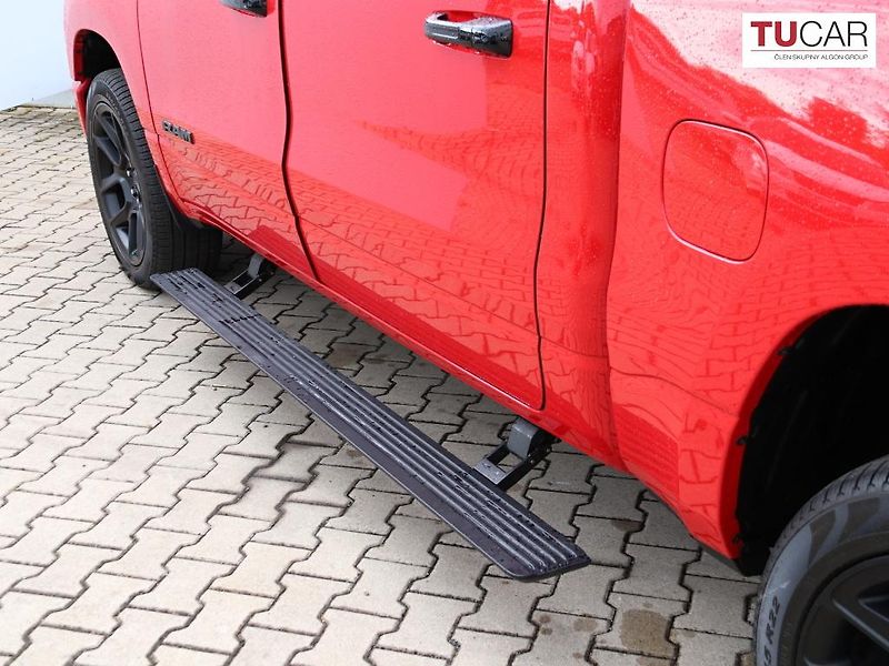 RAM 1500 (2024) Laramie G/T 5.7 HEMI E-Torque  - fotka 9 z 46