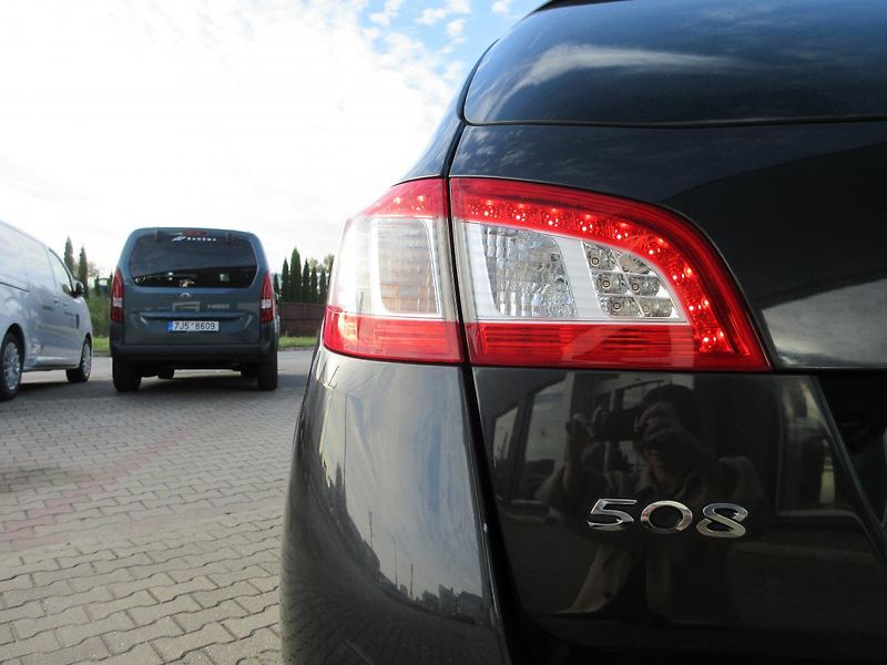 Peugeot 508 (2015) SW RXH 2,0 HDi 180 EAT6 - fotka 6 z 30