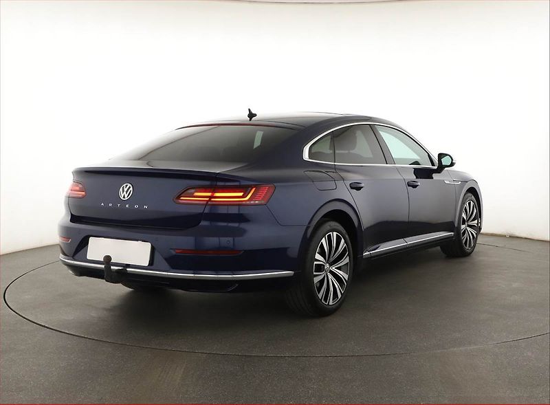 Volkswagen Arteon (2018) 2.0 TDI - fotka 5 z 21
