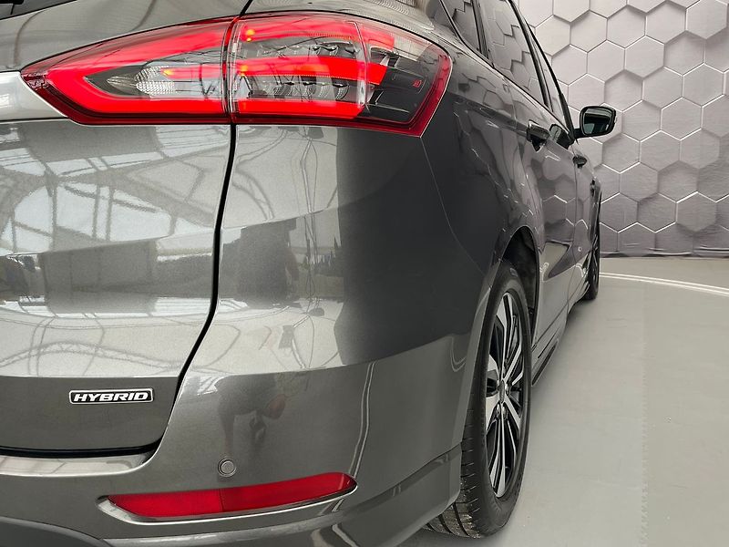 Ford S-MAX 2.5 Duratec HEV ST-LINE - fotka 55 z 68