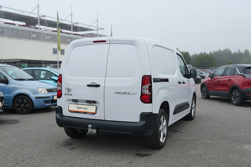 Toyota ProAce City - fotka 2 z 6