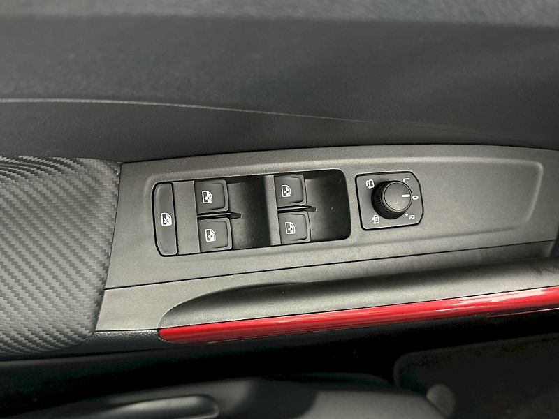 Škoda Fabia (2025) 1.0TSI 85kW Monte Carlo - fotka 25 z 29