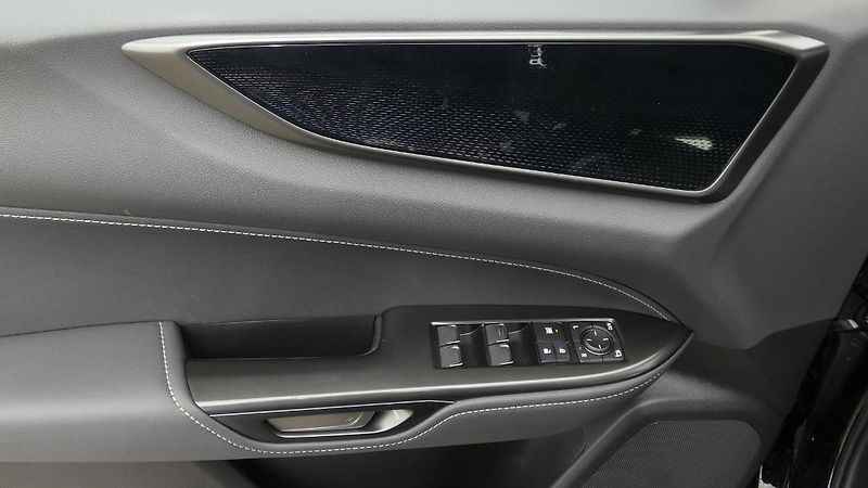 Lexus NX 350h 2.5 E-CVT Comfort Top - fotka 9 z 23