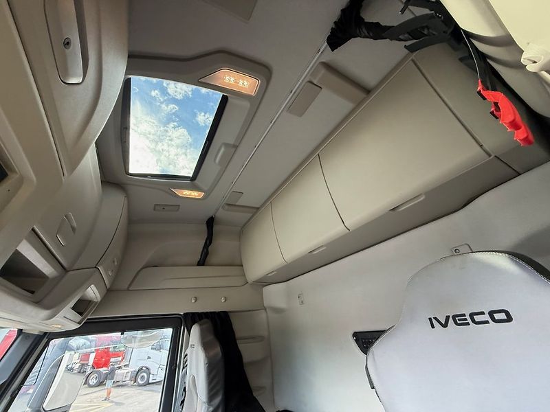 Iveco S-Way 460 EURO 6 - fotka 14 z 15